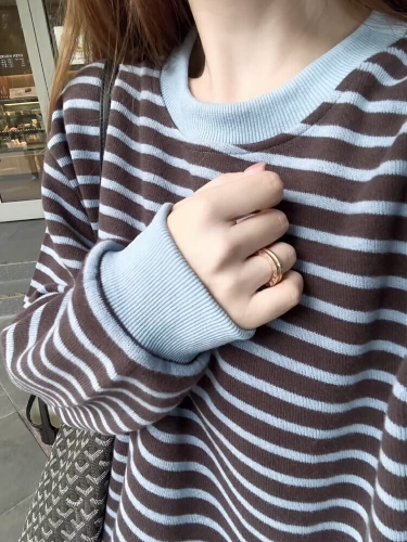 Korean College Style Collared Striped Knit Sweater for Women, Autumn/Winter Retro, Versatile Color Contrast Loose Pullover Top Trendy