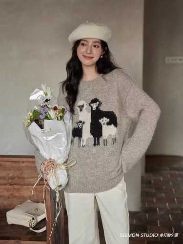 Korean Version Autumn/Winter Retro Fox Fleece Thick Women's Soft and Cute Lamb Embroidered Wool Round Neck Knit Sweater