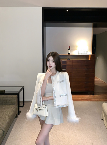 ~Hand-painted Light Luxury White Wool Blend Thickened Small Chanel Style Short Coat Winter French Style Fluffy Personality Overcoat