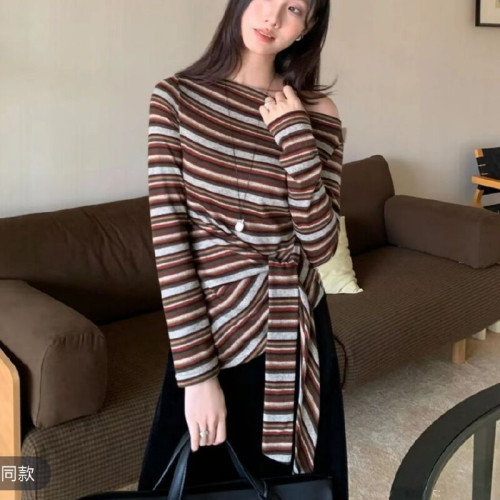 Large size plus-size autumn new Korean style off-shoulder strap T-shirt with irregular stripes, slimming waist-length top