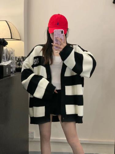 Lazily retro color-blocking striped knit cardigan, 2025 autumn new fashion trendy sweater outerwear