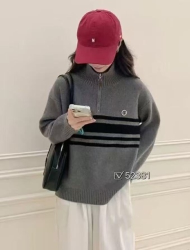 Korean Version Half-Open Chain Link Pattern Knitted Sweater for Women, Autumn/Winter New Arrival Loose Fashion Hooded Thick Warm Wool Outerwear