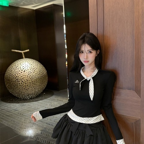 Real shot ~2025 new autumn black t-shirt, women's fake two-piece slim and slim-fitting French long-sleeved base top