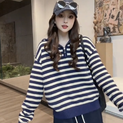 2025 Autumn New Uncommon Matchable Design Loose Casual Striped Half-Zip Hooded Knit Sweater for Women
