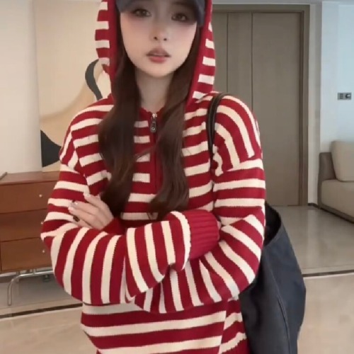 2025 Autumn New Uncommon Matchable Design Loose Casual Striped Half-Zip Hooded Knit Sweater for Women
