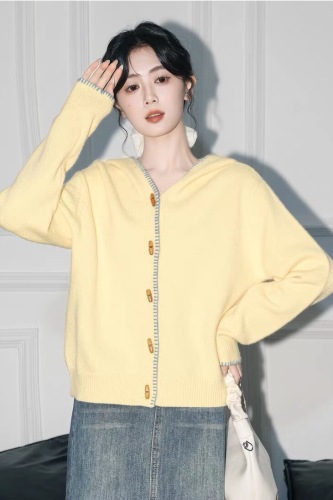 Yellow Hooded Knit Cardigan for Women 2025 Autumn New Loose Casual Style Cowhide Button Sweater Jacket Top