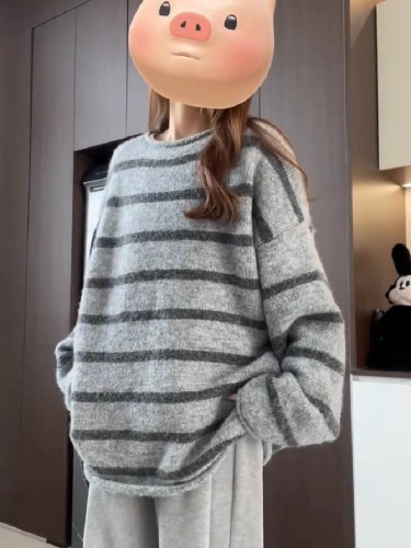 High-end plus-size women's clothing 2025 autumn and winter new striped loose lazy style color-blocked cashmere sweater