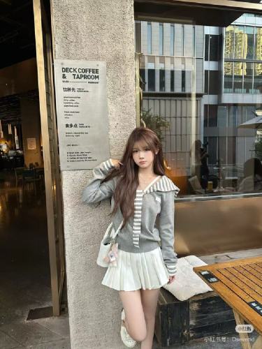 Sweet Age-Defying Personality Striped Navy Collar Long-Sleeve Knit Top for Women 2025 Autumn New Arrival Gentle Lazy Style Upper Garment