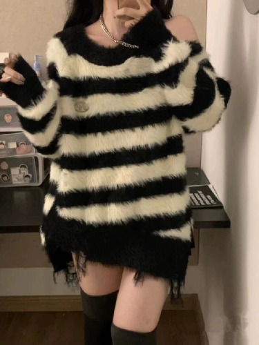 Lazy-style Soft, Fluffy Faux Mink-Fleece Zip-Neck Off-Shoulder Sweater for Women – Thickened, Loose-Fitting, Striped Knit Design for Spring and Autumn Outdoor Wear