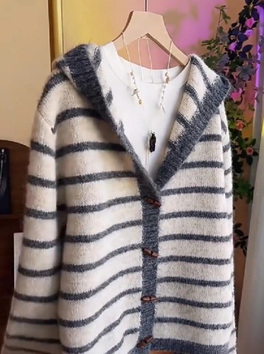 Lazy Striped Hooded Knit Cardigan for Women - Unique 2025 Autumn/Winter New Style, Pretty Loose Youthful Sweater Coat