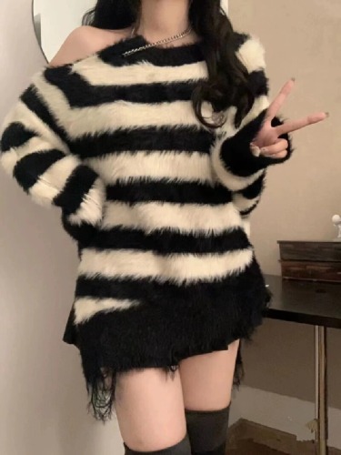 Lazy-style Soft, Fluffy Faux Mink-Fleece Zip-Neck Off-Shoulder Sweater for Women – Thickened, Loose-Fitting, Striped Knit Design for Spring and Autumn Outdoor Wear