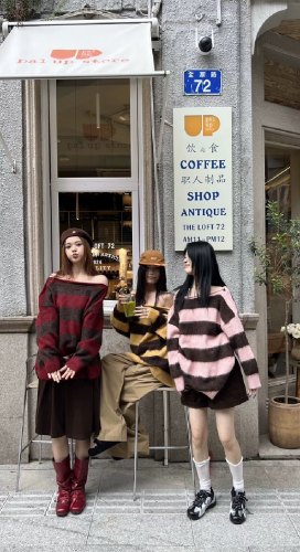 Korean Version 2025 Autumn/Winter New Relaxed Style One-Shoulder Diagonal Striped Knit Top for Women