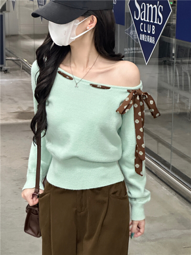 Photographed Green Milk Tea One-Shoulder Polka Dot Strap Knit Top for Women Autumn Design Sensibility Off-the-Shoulder Long Sleeve Knit Top