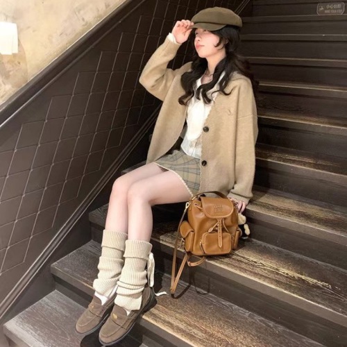 Sweetheart Chestnut V-Neck Embroidered Woolen Coat for Women Autumn Lazy Style Loose Long-Sleeve Knit Cardigan