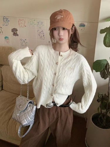 Korean-style age-defying braided design small gold buttons women's autumn soft and cozy Instagram-style knit sweater open jacket