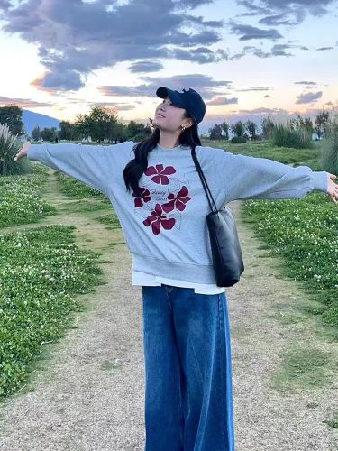 Women's Loose Fit American Style Round Neck Hoodie with Print 2025 New Retro High-End Sweatshirt