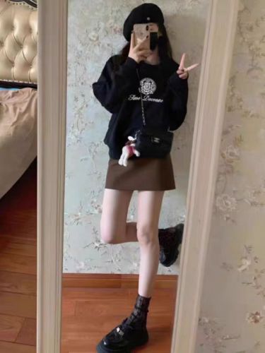 Women's Loose and Slouchy Short-Sleeve Round Neck Hoodie for Autumn and Winter