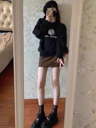 Women's Loose and Slouchy Short-Sleeve Round Neck Hoodie for Autumn and Winter