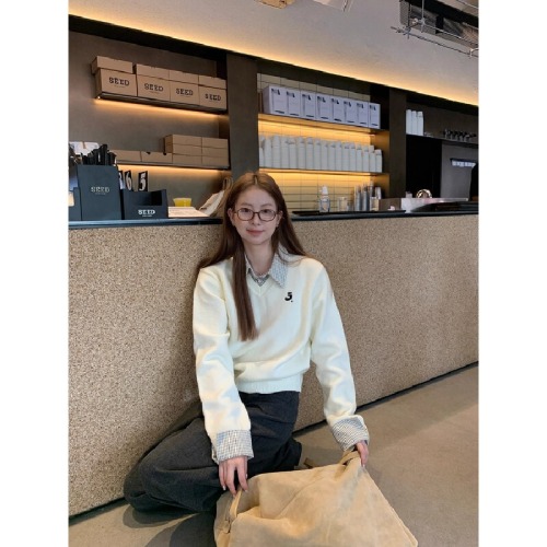 White Sweatshirt for Women, Autumn/Winter Lazy Chic Crewneck Cardigan, Oversized, Two-Piece Knit Top, Versatile Fashion Item