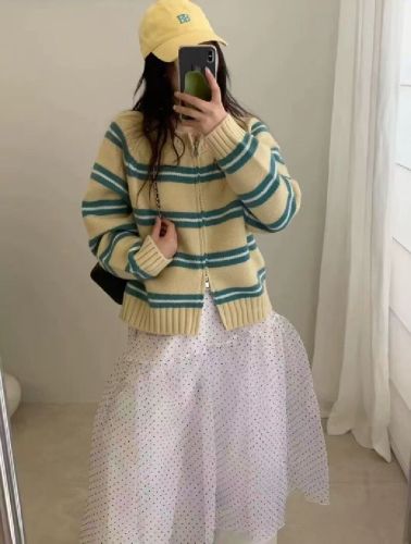 Korean Striped Zipper Knit Jacket 2025 Autumn New Outerwear Plaid Sweater Long Sleeve Short Length Color Block Top