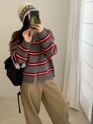 Korean Striped Zipper Knit Jacket 2025 Autumn New Outerwear Plaid Sweater Long Sleeve Short Length Color Block Top