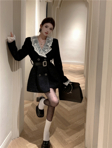 Real-shot! Korean-style heavy-duty grosgrain lace-trimmed wrap-style waist-defined long-sleeve suit dress with a belted trench coat look