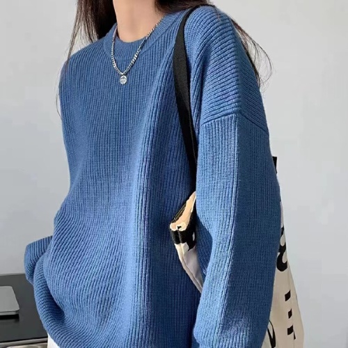 The Taste of First Love: Pure Color Round Neck Sweater for Women, Korean Version, Elegant and Slender, Knitted Fabric