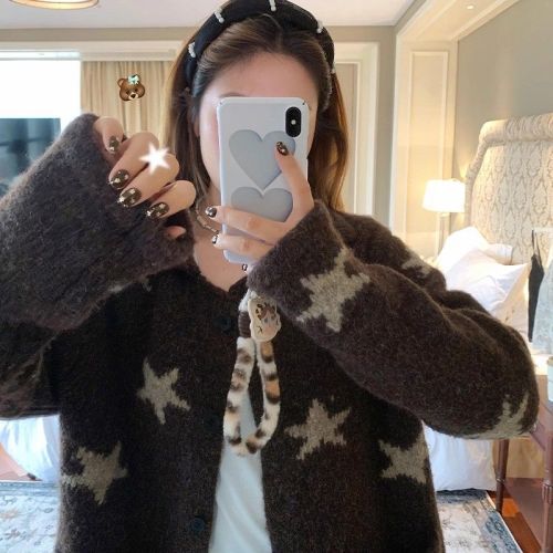 Le Marais Star Sweater Jacket for Women, Early Autumn and Winter Relaxed Style, High-End Sensibility, Knit Top for Petite Figures