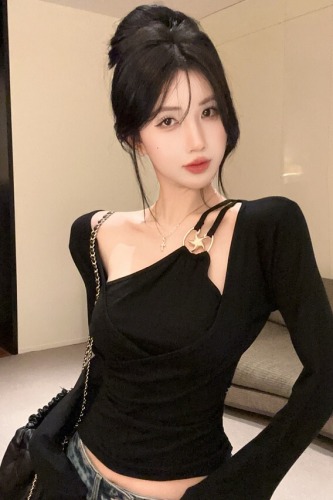 Real-shot ~ Sleek, Alluring Cutout Neckline Fashionable Base Long-Sleeve Off-Shoulder Slim-Fit T-Shirt for Women | Designer-Designed Top for Ladies