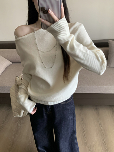 Photographed Genuine French High-End Shoulder-Strap Long-Sleeve Knit Top for Women - Exquisite Off-the-Shoulder Style