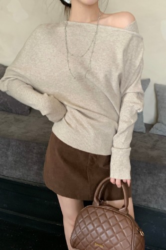 Photographed Genuine French High-End Shoulder-Strap Long-Sleeve Knit Top for Women - Exquisite Off-the-Shoulder Style