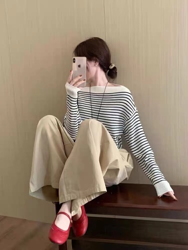 Lazy Style Striped One-Shoulder Top for 2025 Autumn/Winter New Korean Version Casual Slimming Elegant Knit Top for Women