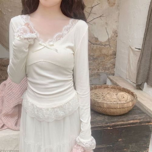 40-Count Cool Silk 1x1 Sweet & Spicy Chic Lace T-Shirt for Women—Early Autumn, Design-Focused, Body-Sculpting Top