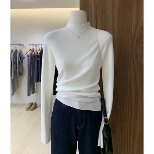 Basic Crew-Neck Knit Base Layer Top for Women, 2025 Autumn New Arrival – Soft, Cozy, and Skin-Friendly Long-Sleeve Innerwear for Winter