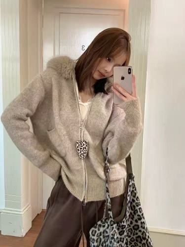Women's Loose Hooded Knit Cardigan Sweater Overcoat for Autumn with Detachable Hood, Leisure Style Korean Series Top