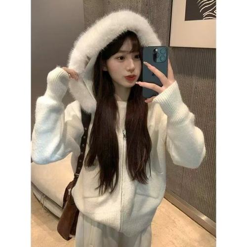 Women's Loose Hooded Knit Cardigan Sweater Overcoat for Autumn with Detachable Hood, Leisure Style Korean Series Top