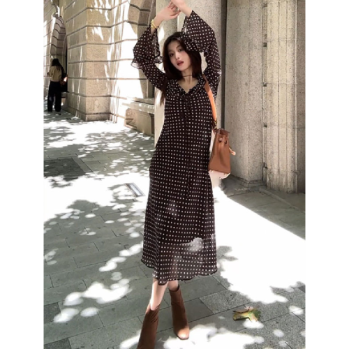 The 2025 Autumn Trendy High-End Elegant Goddess-Style Black Polka Dot Dress
