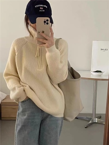 Korean-style grey turtleneck zipper sweater for women, suitable for spring and autumn, outerwear with design sense, soft and fluffy hooded knit top with thick collar