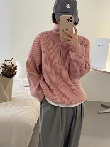 Korean-style grey turtleneck zipper sweater for women, suitable for spring and autumn, outerwear with design sense, soft and fluffy hooded knit top with thick collar