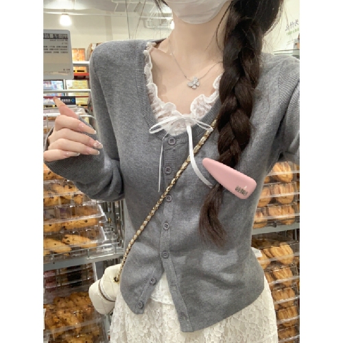 Real-shot Autumn/Winter Korean-style Alluring Elegant Slimming Faux Two-Piece Lace-Panelled Andy Velvet Knitted Base Top