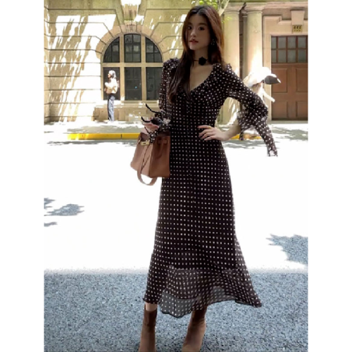 The 2025 Autumn Trendy High-End Elegant Goddess-Style Black Polka Dot Dress