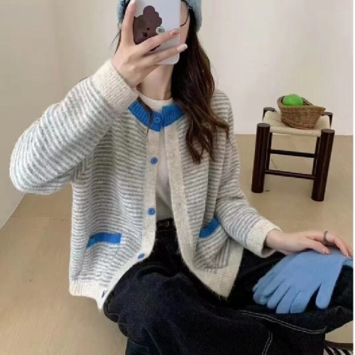 Retro Lazy Style Color Block Striped Knit Sweater Autumn/Winter Korean Style New 2025 Unique Cardigan Open Type High-End Top