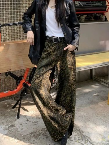 2025 Winter Collection: American-style High-Street Edgy Leopard Print Wide-leg Denim Pants for Women – Vintage Retro High-Waisted, Loose-Fitting, Straight-Legged Floor-Length Trousers