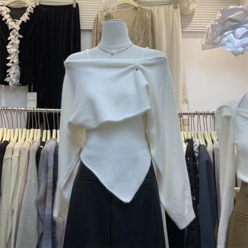 Pure Desire Atmosphere One-Shoulder Long-Sleeve Sweatshirt Cover-up + Irregular Tailored Knit Tank Top Two-Piece Set