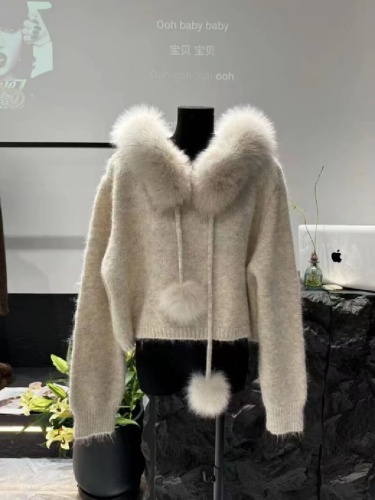 2025 New Hooded Short Length Melting Point Spring and Autumn Knit Cap Sweatshirt for Women with Fox Fur Hood - Small Frame