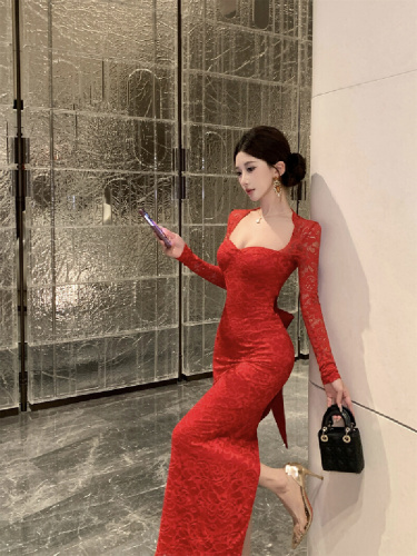 Real-shot! Sexy Lace Dress—Women's Boat Neck, Slim-Fit, Figure-Slimming Design with Straps, Chic Bodycon Maxi Skirt