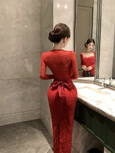 Real-shot! Sexy Lace Dress—Women's Boat Neck, Slim-Fit, Figure-Slimming Design with Straps, Chic Bodycon Maxi Skirt