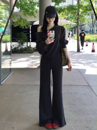 Vintage American Sloped Shoulder Hoodless Sweatshirt for Women, Early Autumn Padded Loose Thin Model, Bare Shoulder Hooded Long Sleeve Top