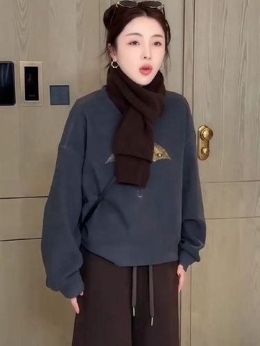 Women's Loose Casual Short-Sleeve Round Neck Sweatshirt for Autumn/Winter - Small Size