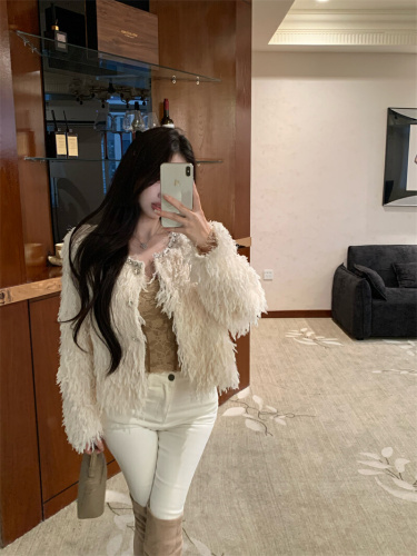 ~Actual Photos ~Viral Little Chanel-style Coat 2025 Winter New Lady Glamour Heavy Work Embroidered Diamond Feather Top
